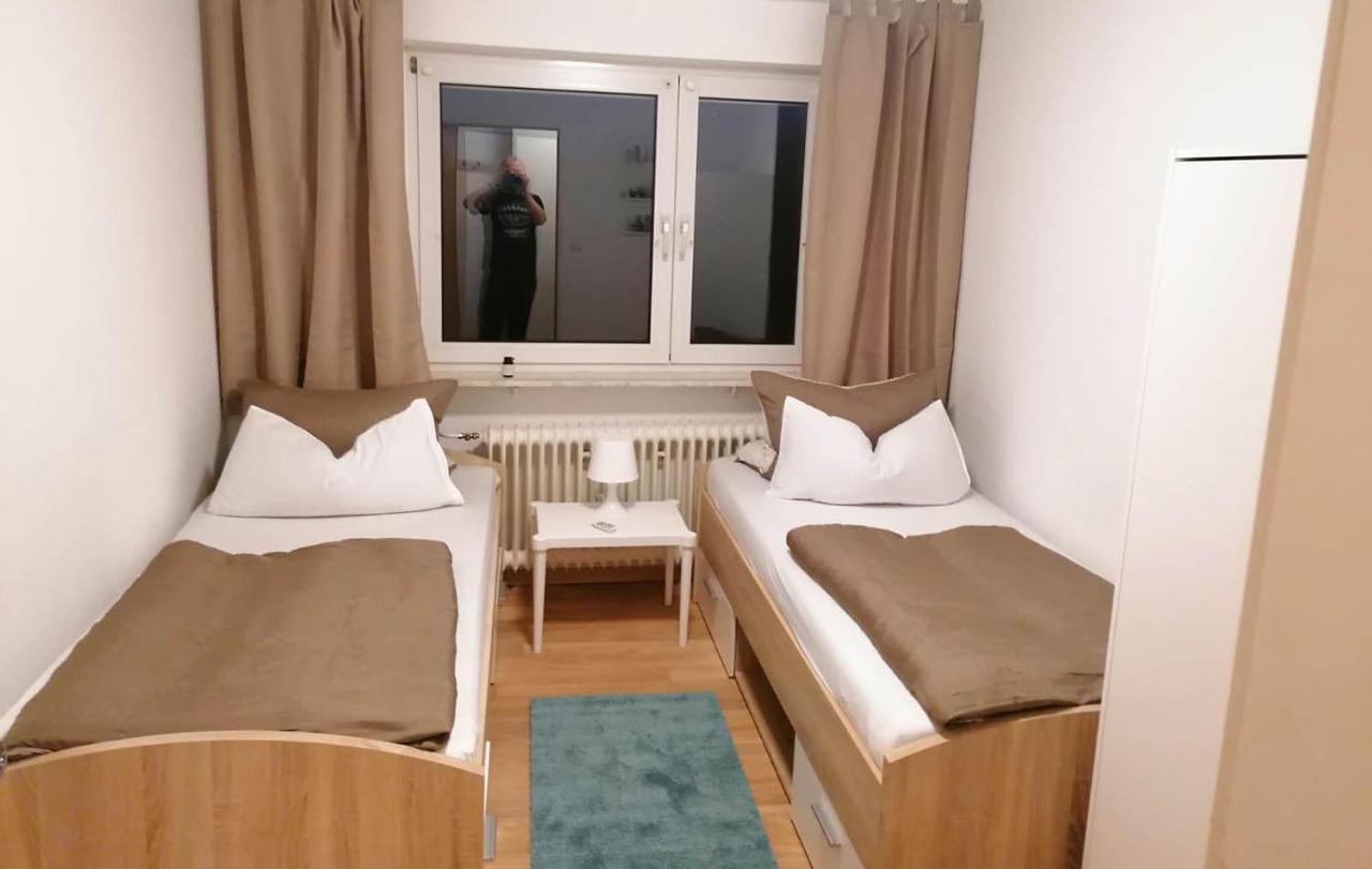 Gemuetliche In *